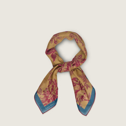 Dion Scarf